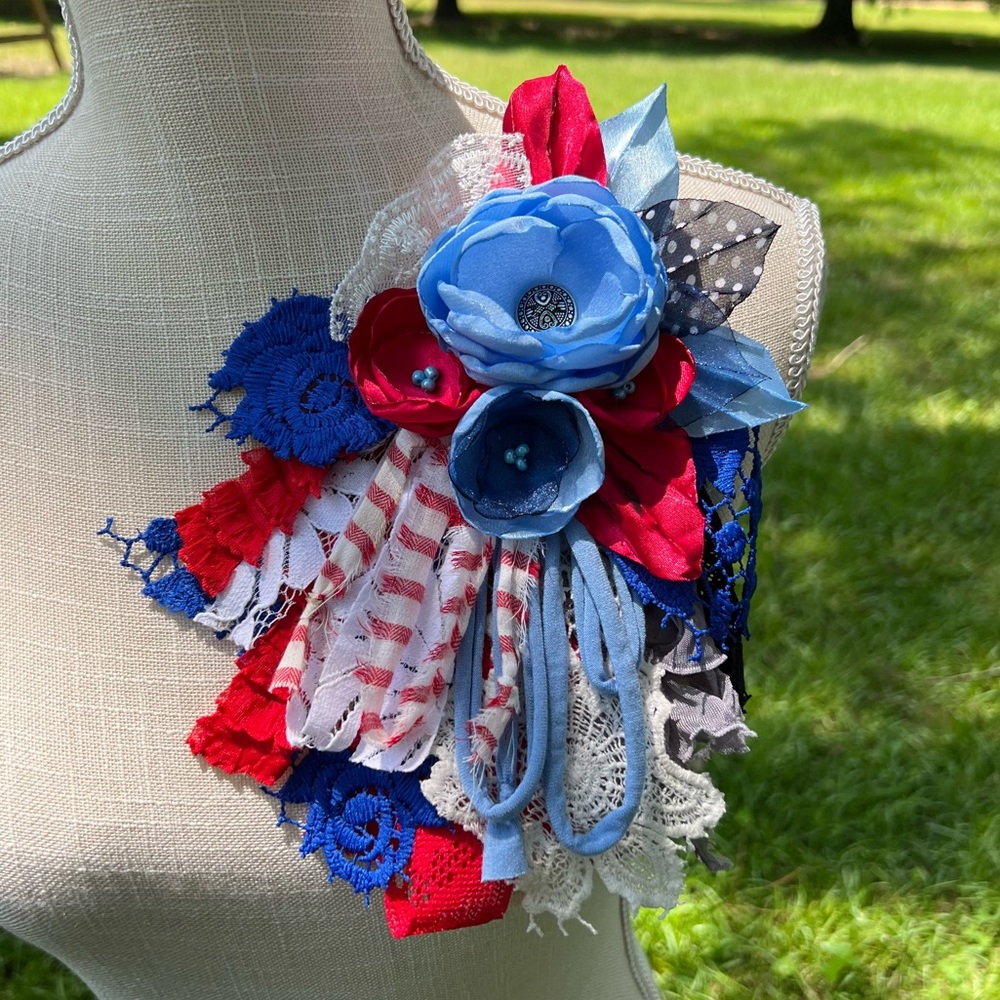 SOLD• Patriotic Scrappy Flower Pin